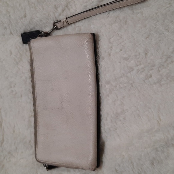 Coach Wristlet - Picture 2 of 11